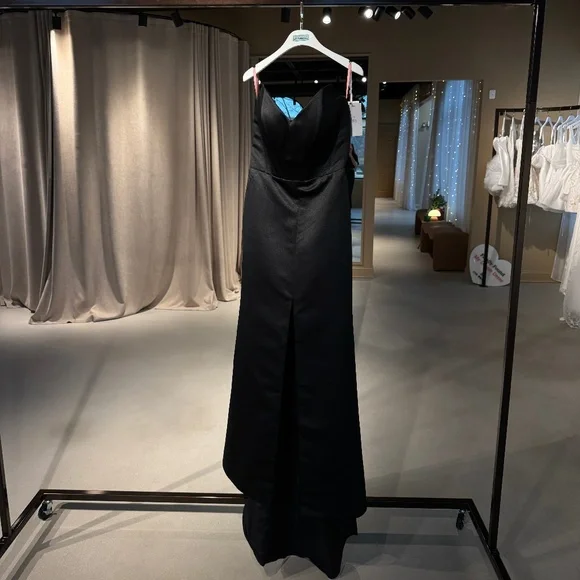 Milla Black Elegant strapless trumpet evening gown - Picture 3 of 6